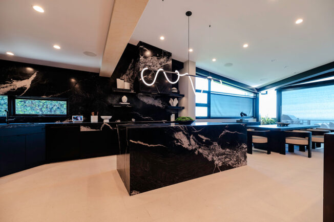 Andes Black Quartzite - Image 20