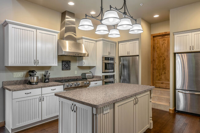 Crema Caramel Granite - Image 3