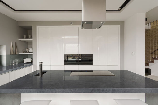 Platinum Black Quartzite - Image 4